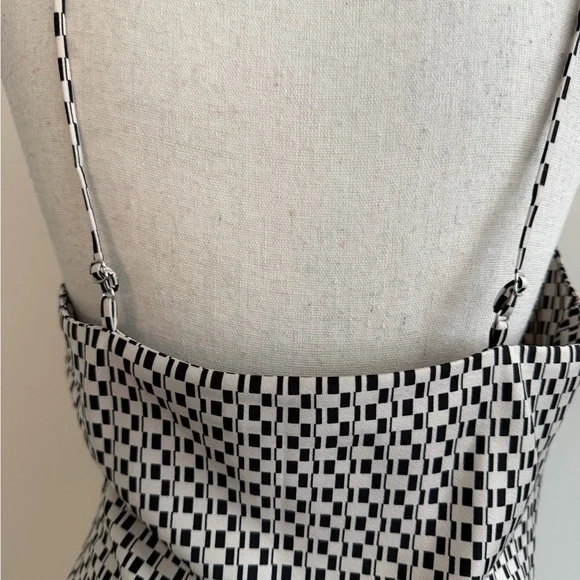 Black and White Dress - Picture 5 of 6